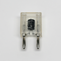 Elektrolytkondensator auf Steckelement, 470 µF/16 V, 19 mm Abstand, für Universal Steckplatte von Cornelsen